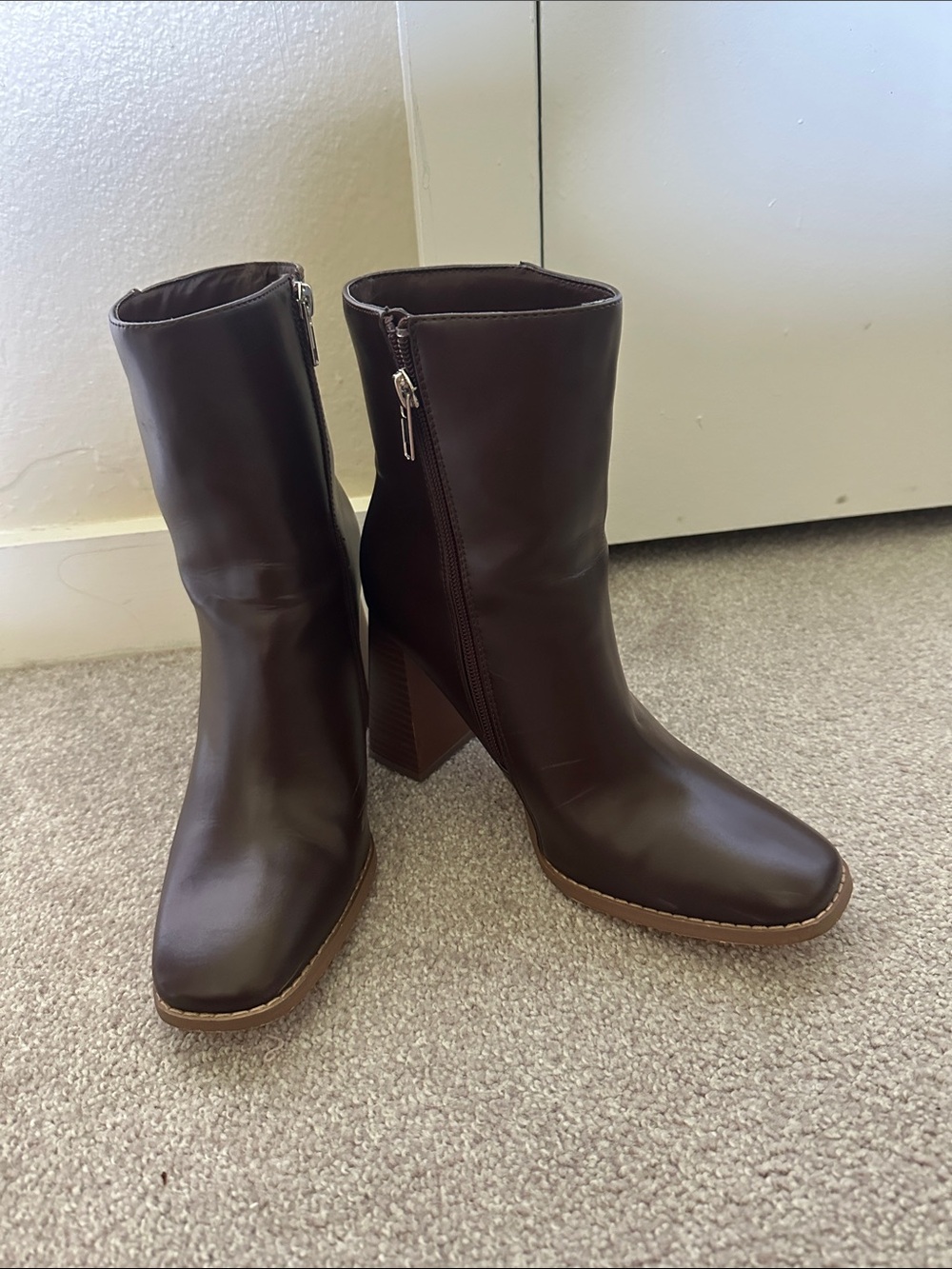 Women's Dark Brown Mid-Calf Block Heel Boots